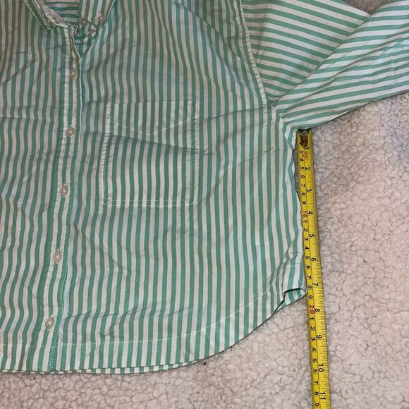 American Eagle Green White Stripe Button Down Cropped Blouse Small NWOT - Picture 9 of 11
